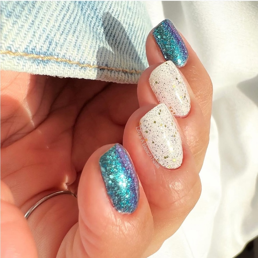 *Retired* Color Street: Leftover Confetti | White Gold Glitter Metallic Party - Picture 8 of 12